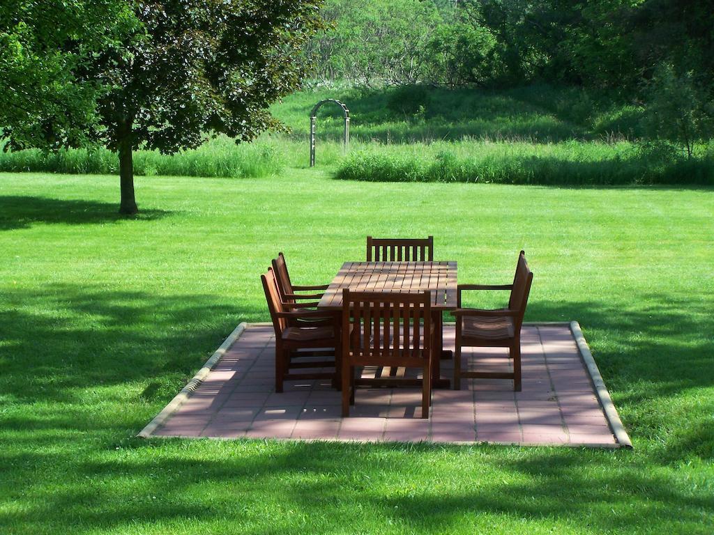 Saratoga Farmstead B&B Саратога-Спрингс Экстерьер фото