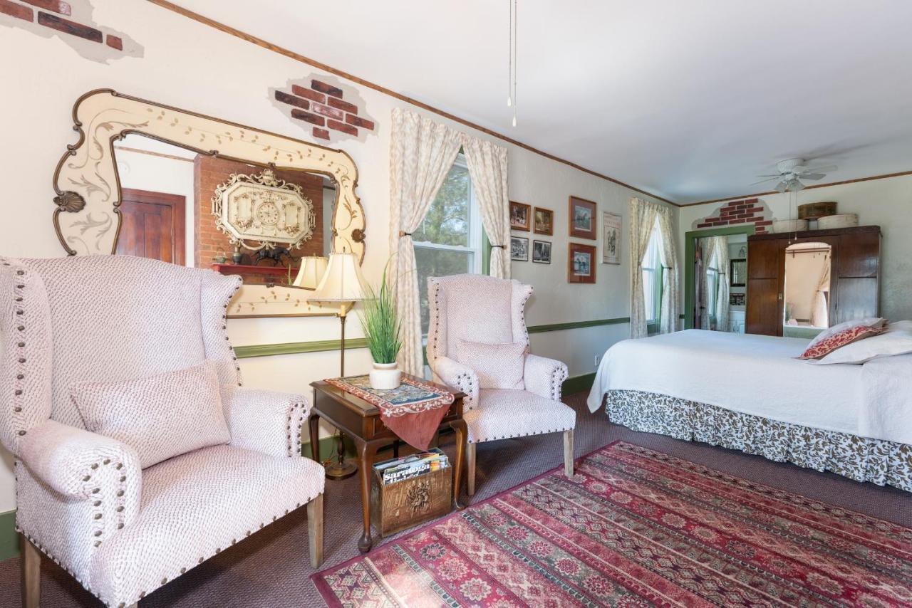 Saratoga Farmstead B&B Саратога-Спрингс Экстерьер фото
