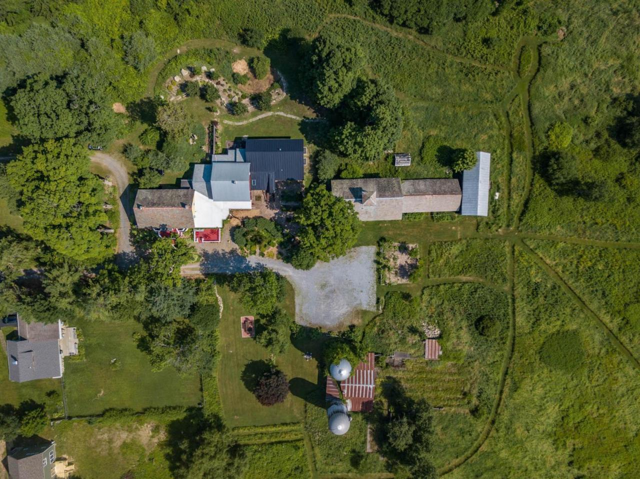 Saratoga Farmstead B&B Саратога-Спрингс Экстерьер фото